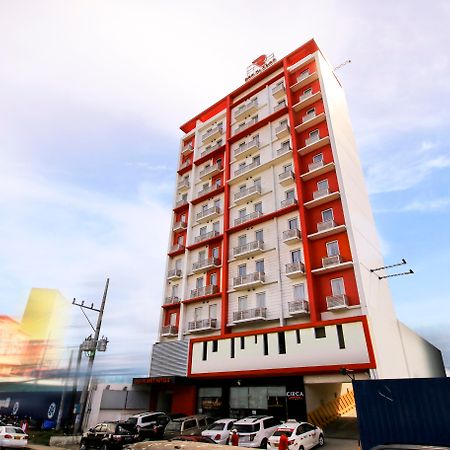 Red Planet Cagayan De Oro Hotel Exterior photo