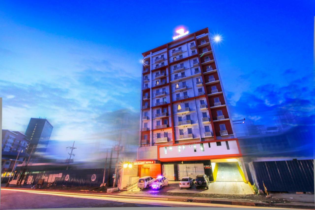 Red Planet Cagayan De Oro Hotel Exterior photo